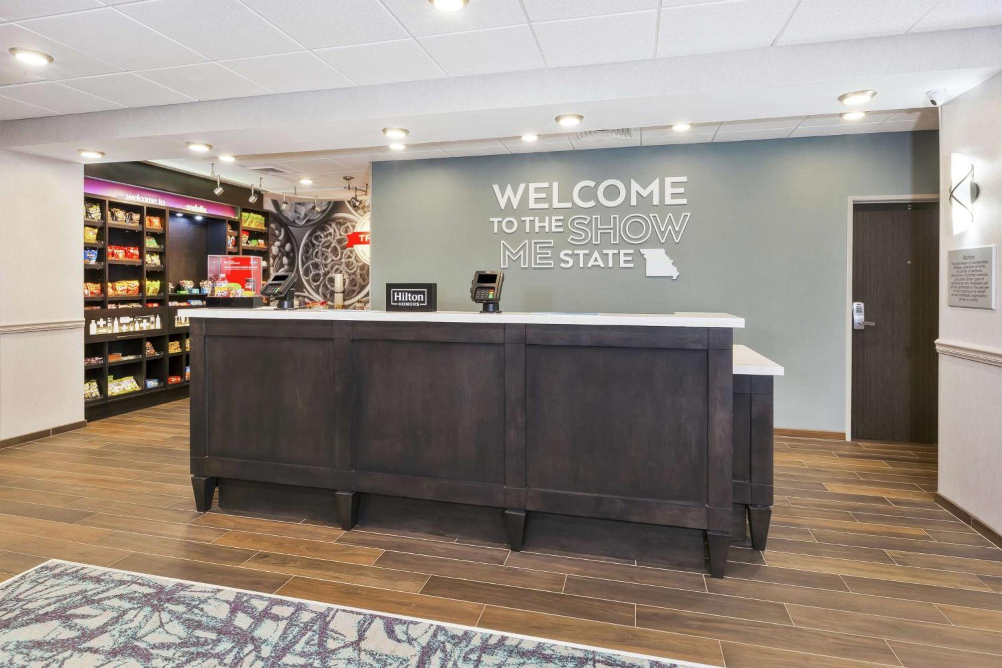 Hampton Inn Sedalia Eksteriør bilde